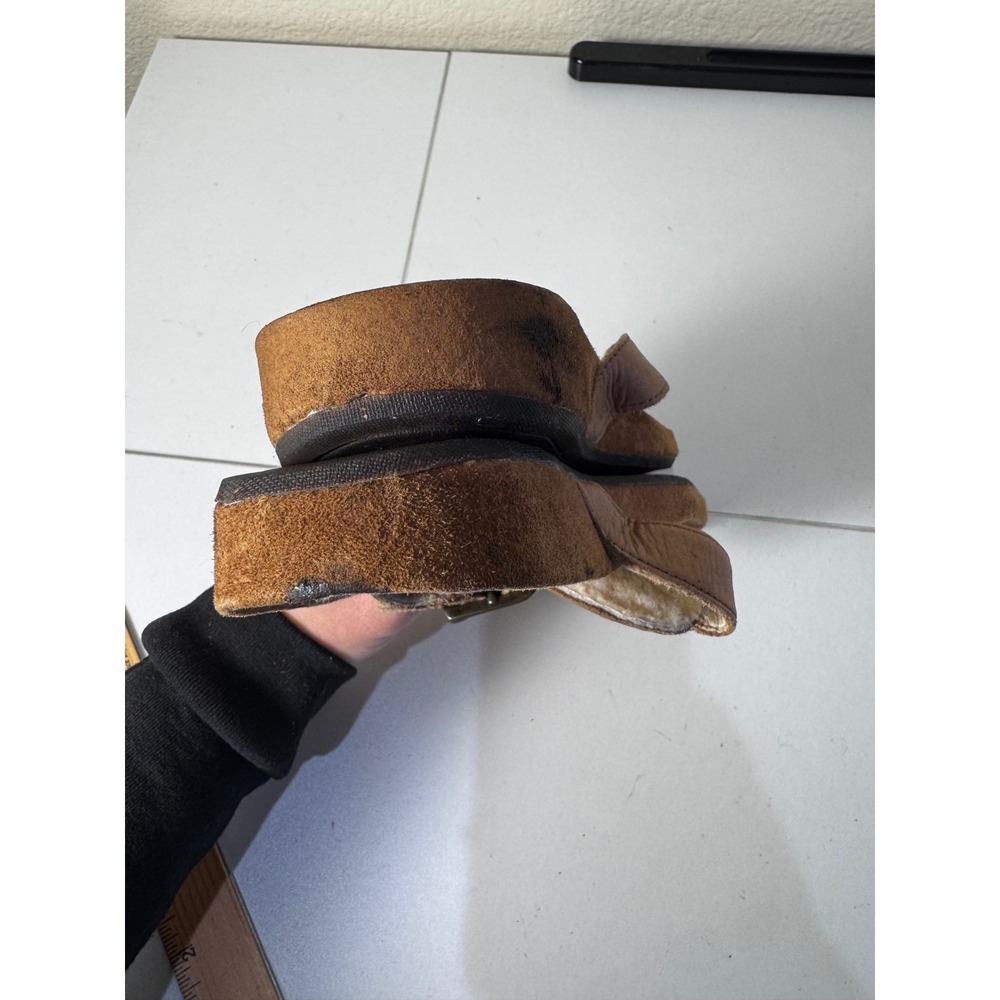 UGG Australia Leather‎ Thong Sandals Women Size 6 Brown Shearling Lined Boho - Picture 6 of 10